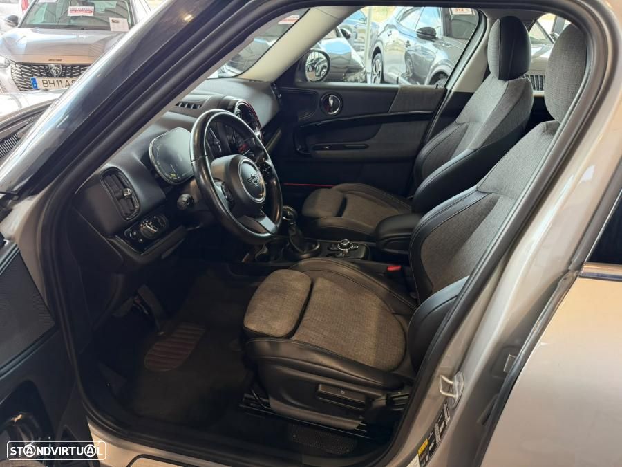 MINI Countryman Cooper SE ALL4 Auto - 6