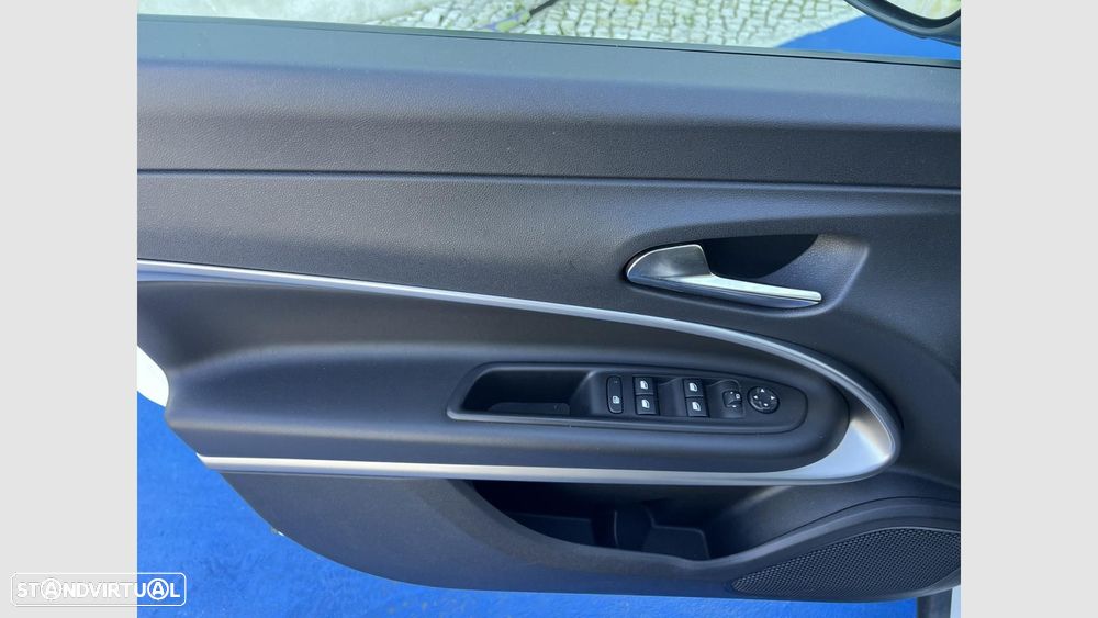 Jeep Avenger 1.2 GSE T3 Altitude - 7