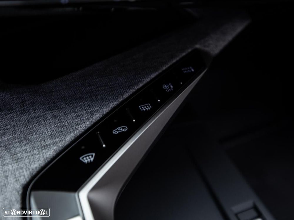Peugeot 5008 1.2 Hybrid GT e-DCS6 - 23