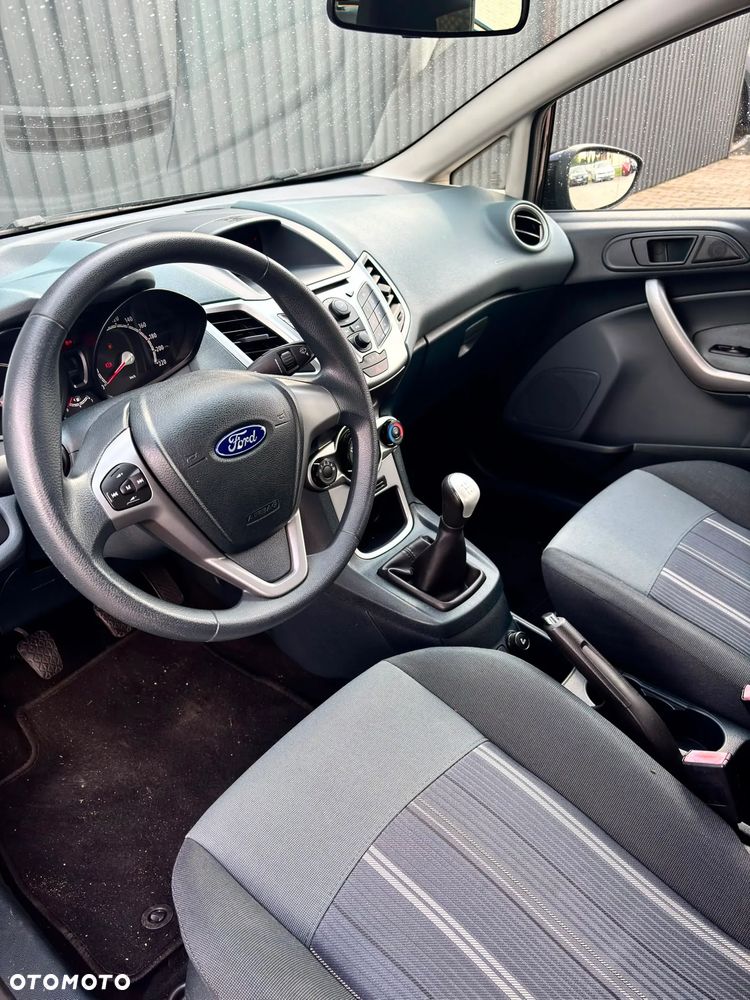 Ford Fiesta 1.25 Titanium EU5 - 16