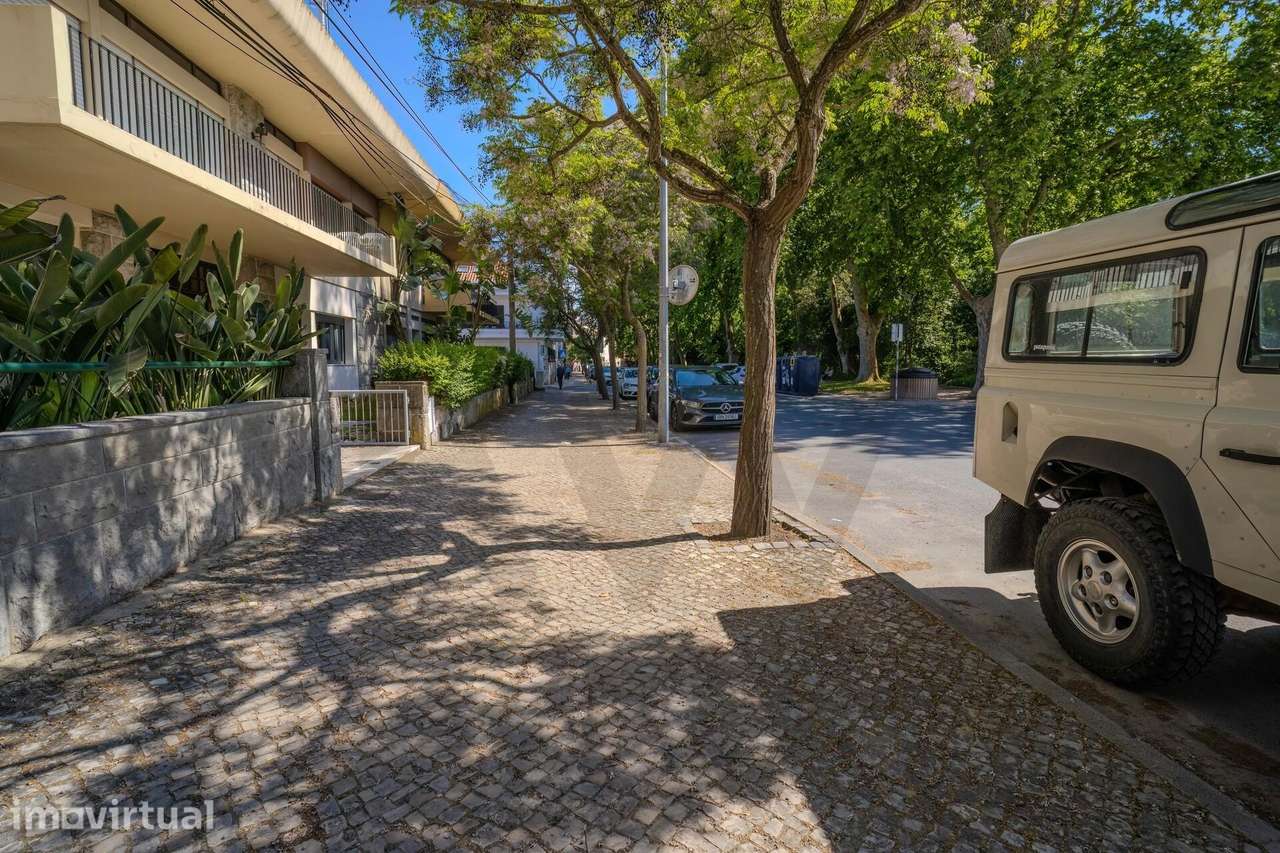 Moradia com 12 assoalhadas, frente ao parque municipal | Potencial par - Grande imagem: 3/60