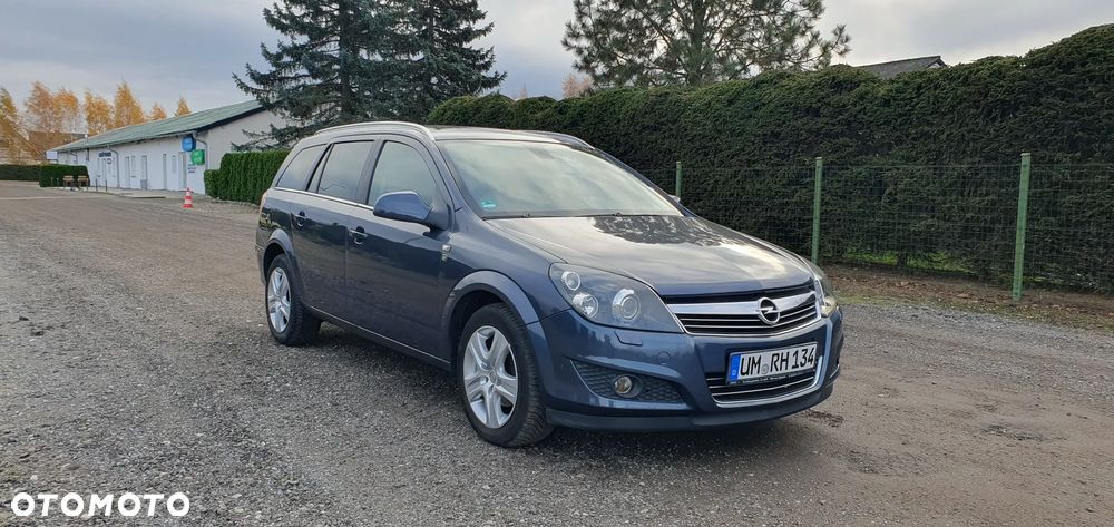 Opel Astra 1.6 150 Jahre - 5