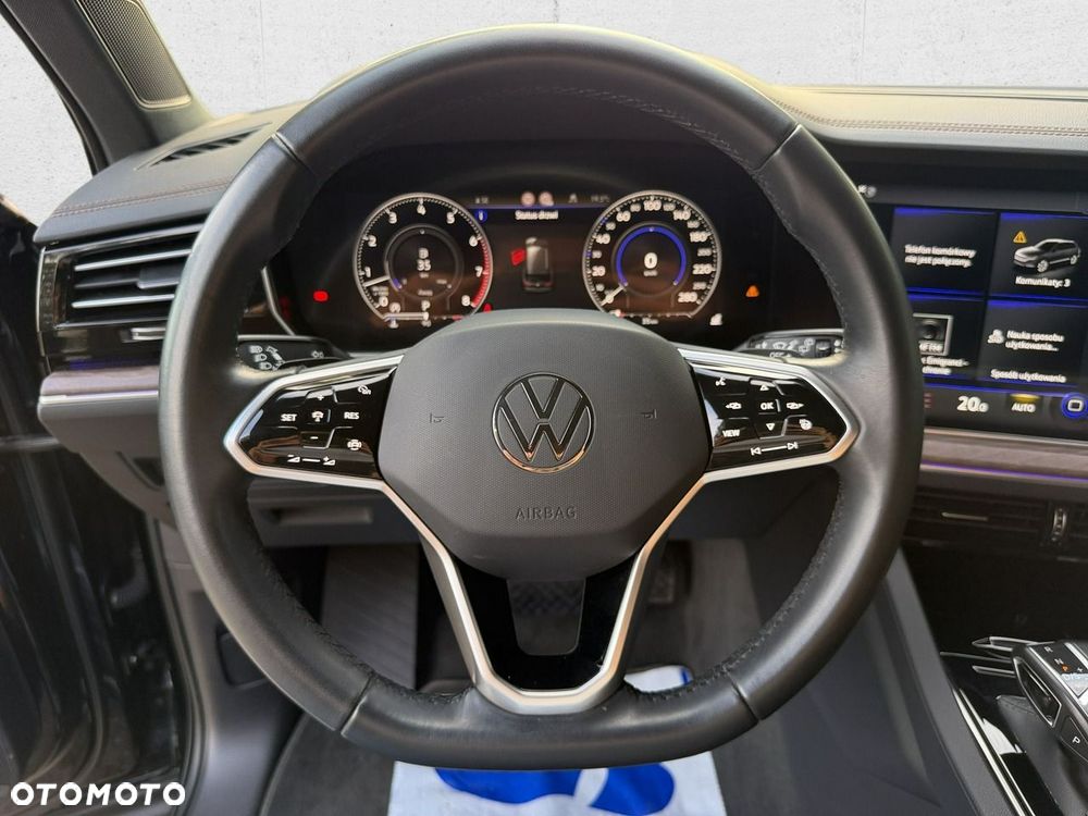 Volkswagen Touareg - 20