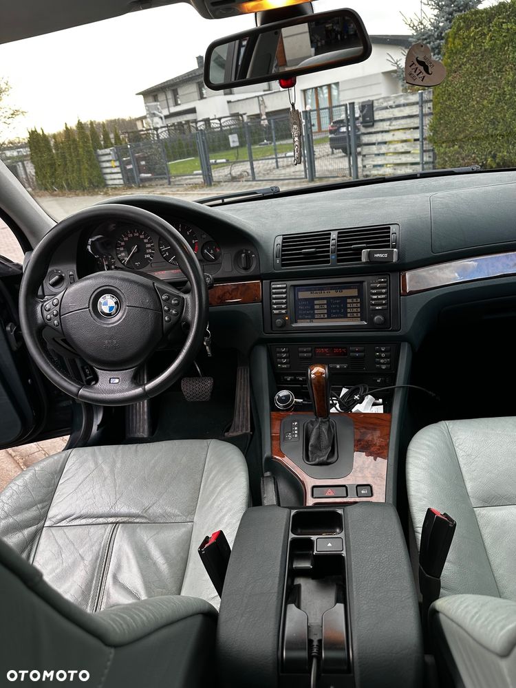BMW Seria 5 - 26