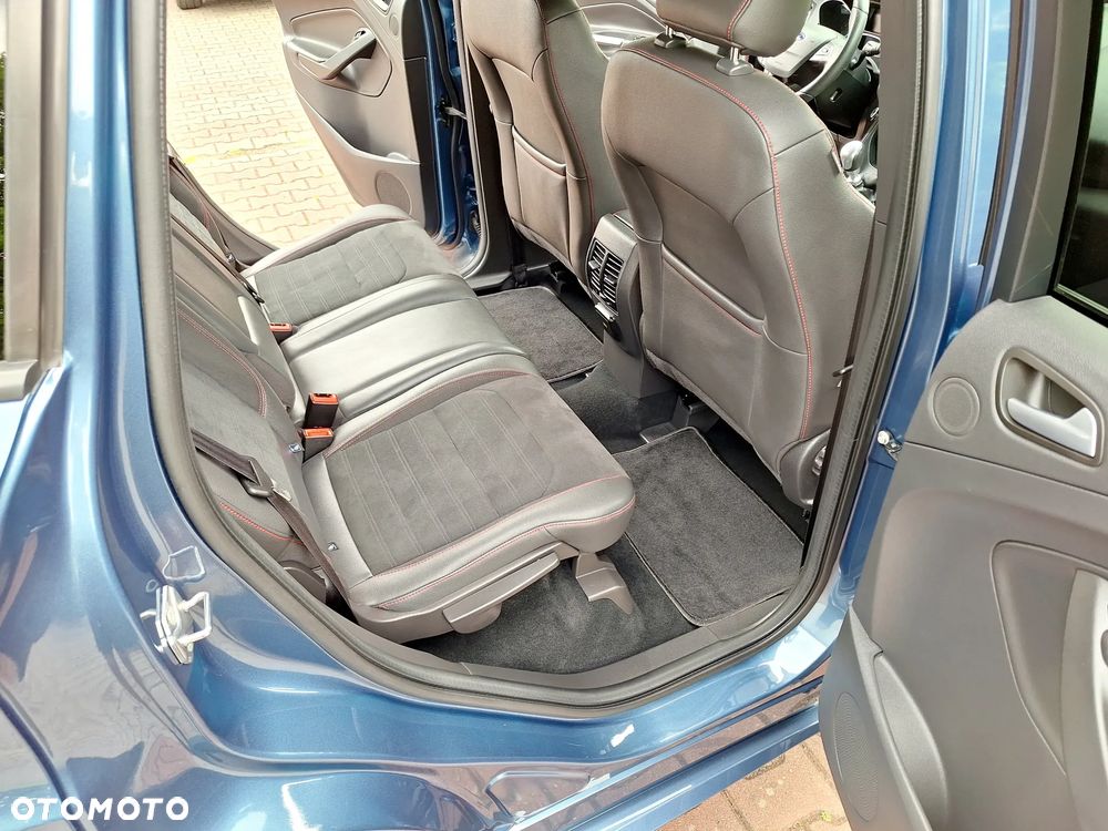 Ford Kuga 1.5 EcoBoost 2x4 ST-Line - 12