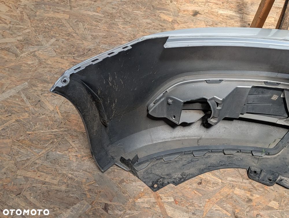 ZDERZAK PRZEDNI VW JETTA 10-15 LA7W - 5