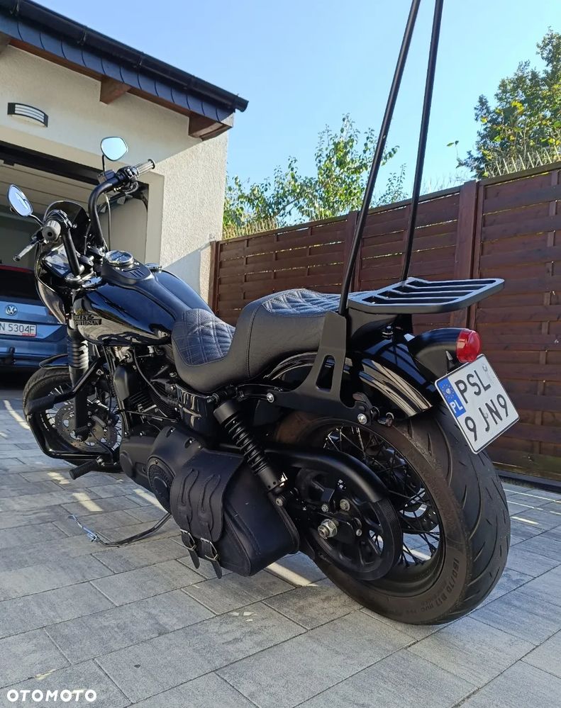 Harley-Davidson Dyna Street Bob - 3