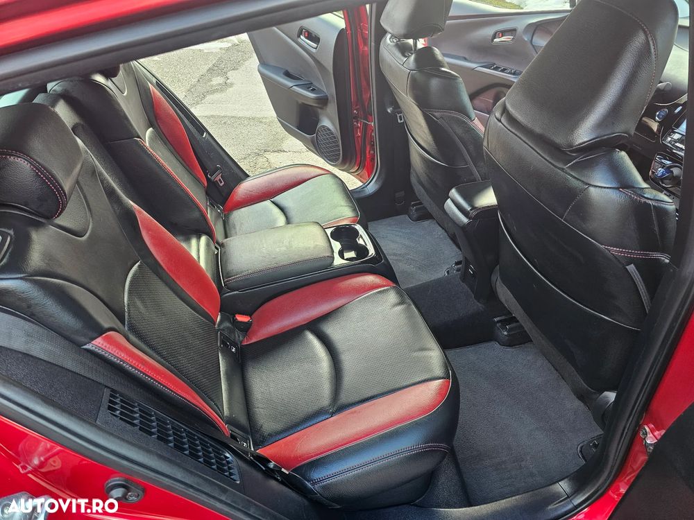 Toyota Prius (Hybrid) Life - 19