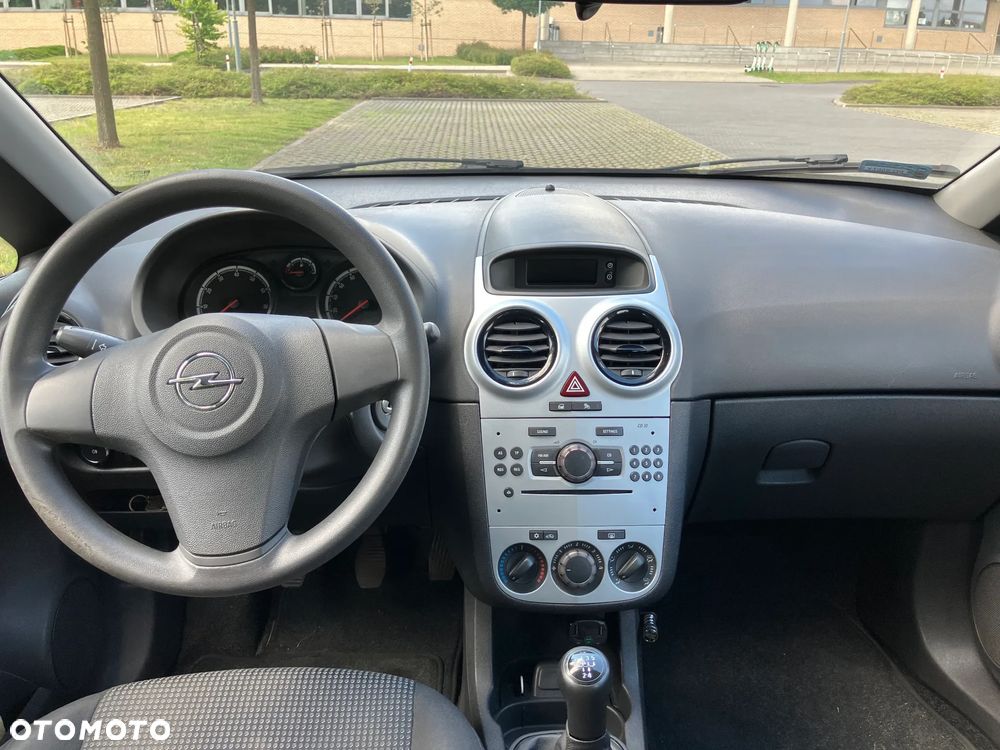Opel Corsa 1.0 12V Essentia - 8