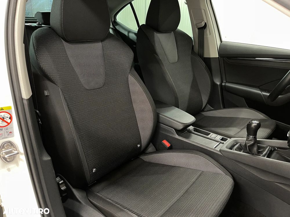 Skoda Octavia 2.0 TDI Ambition - 10
