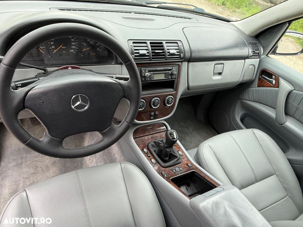 Mercedes-Benz ML 270 CDI - 19