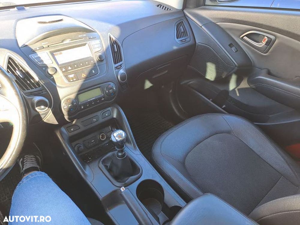 Hyundai ix35 2.0 CRDI 4WD Comfort - 3