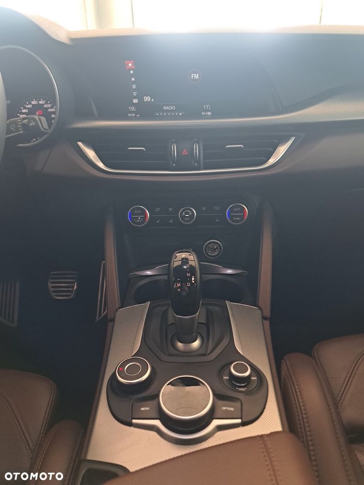 Alfa Romeo Stelvio 2.0 Turbo Executive Q4 - 13