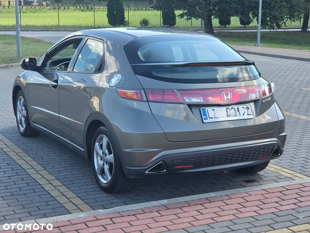 Honda Civic 1.8i-VTEC Sport - 1