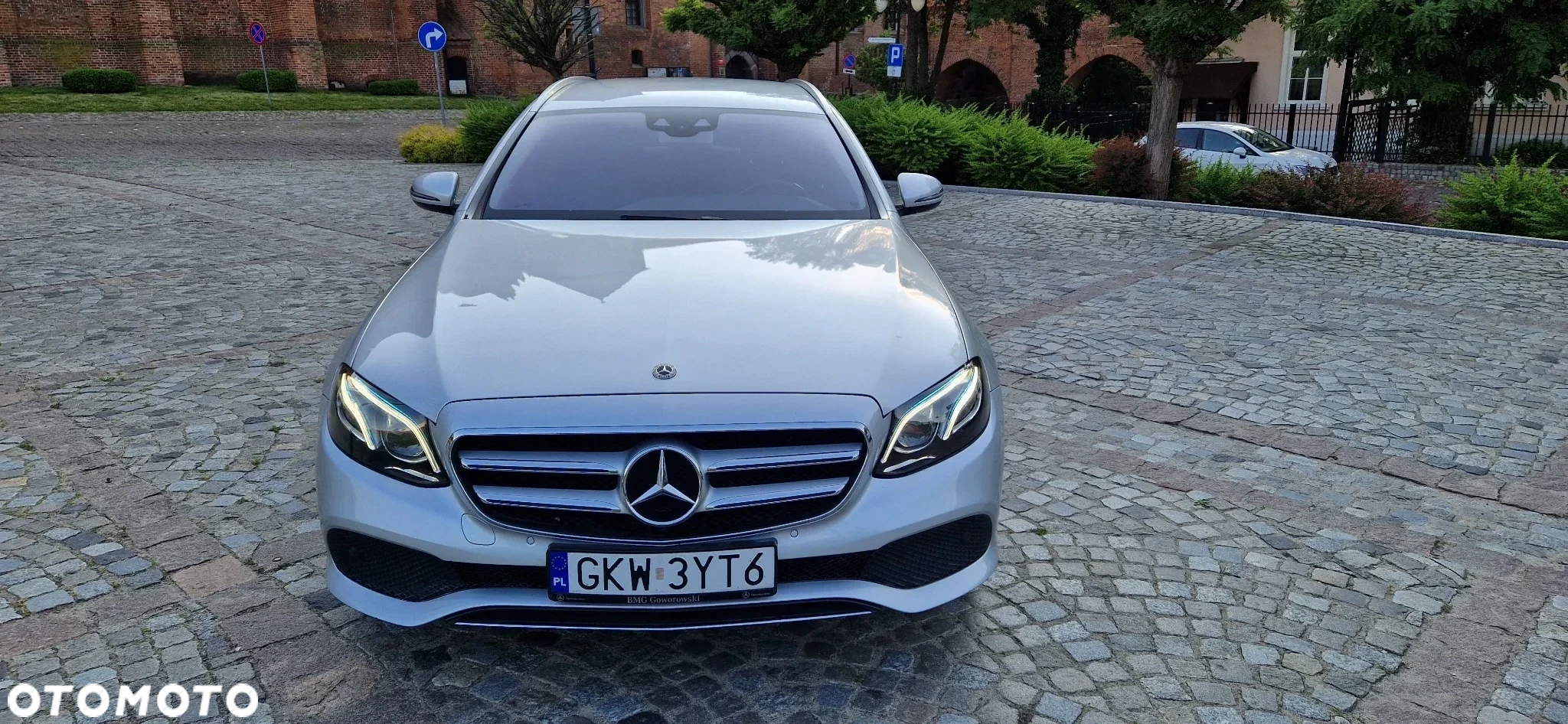 Mercedes-Benz Klasa E 220 d T 9G-TRONIC - 3
