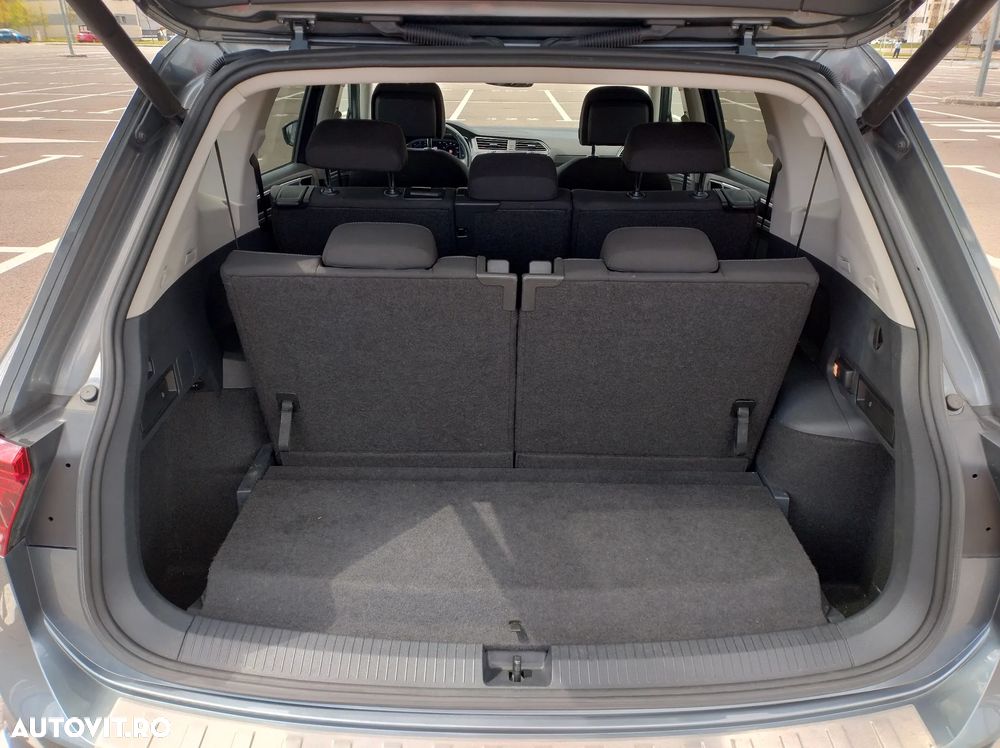 Volkswagen Tiguan 2.0 TDI DPF DSG 4Mot Comfortline - 12