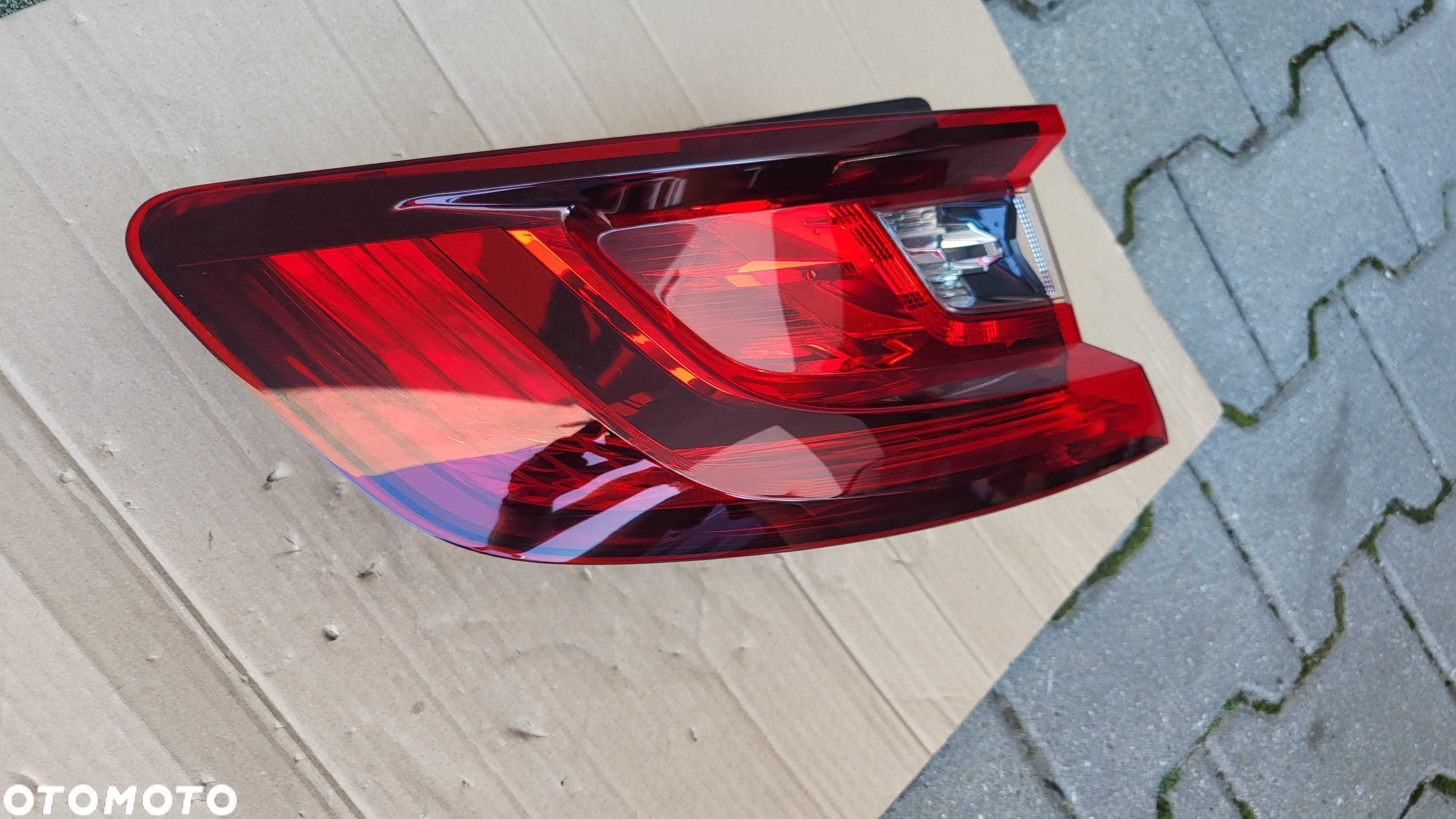 Lampa tylna LEWY TYŁ Renault Megane IV 16-20 Hatchback OE ŁADNA! - 3