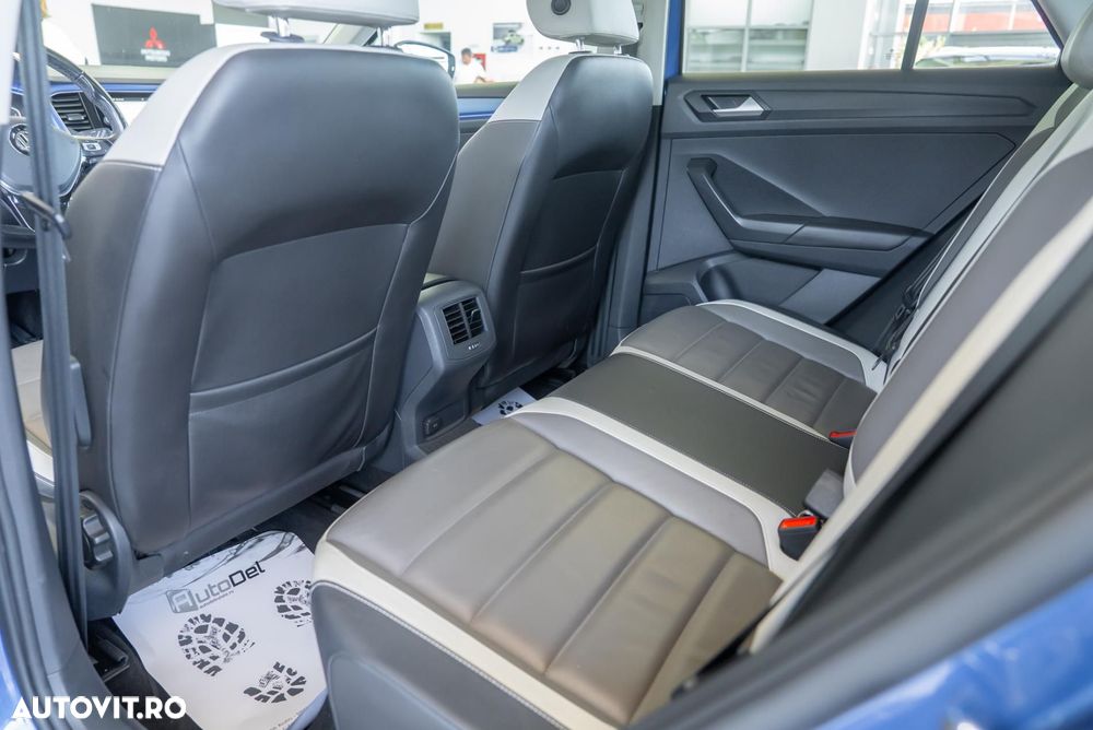 Volkswagen T-Roc 2.0 TDI SCR 4MOTION DSG R-Line - 23