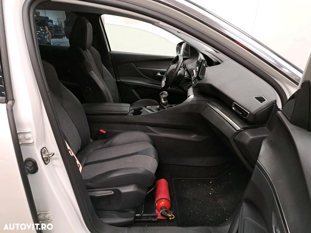 Peugeot 3008 BlueHDi 130 Stop & Start Allure - 4