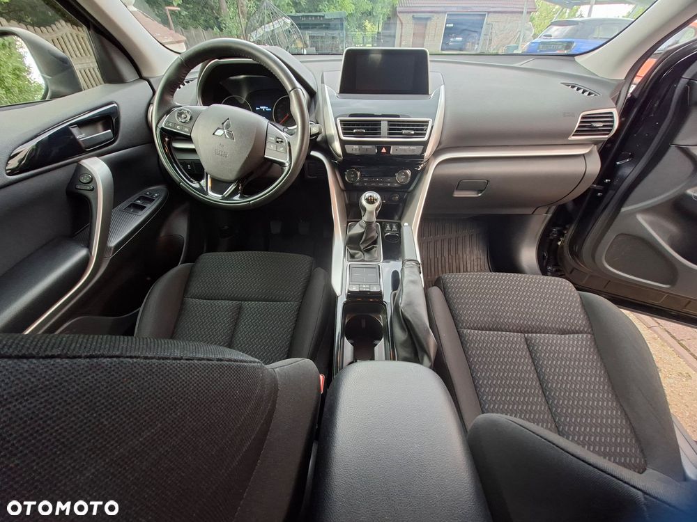 Mitsubishi Eclipse Cross 1.5 T Invite Plus - 10