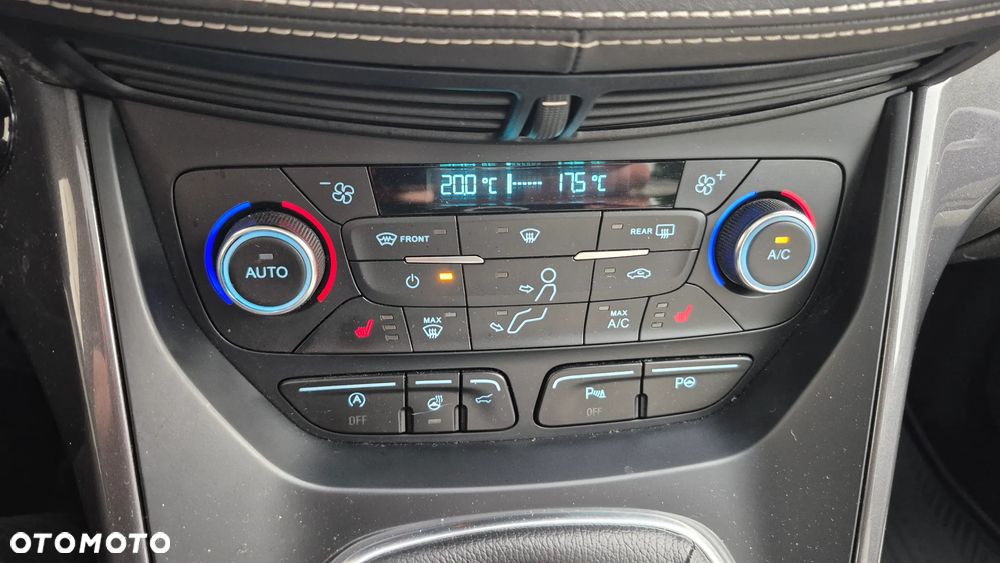 Ford Kuga 2.0 TDCi 2x4 Vignale - 35