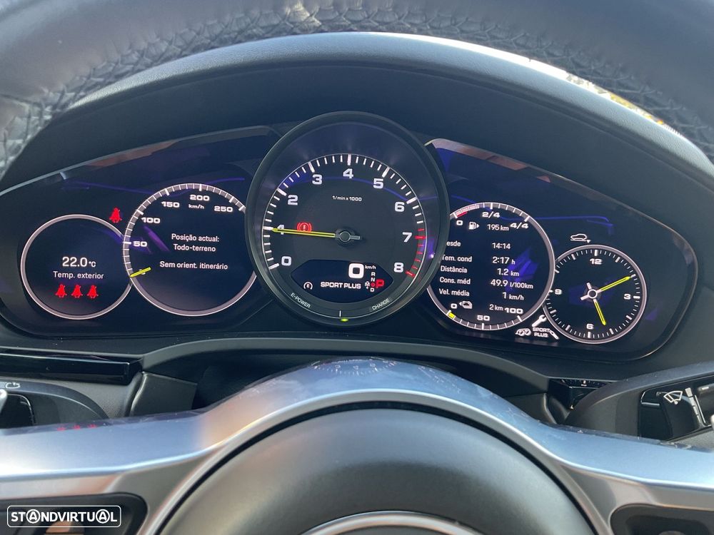 Porsche Cayenne Coupé E-Hybrid - 31
