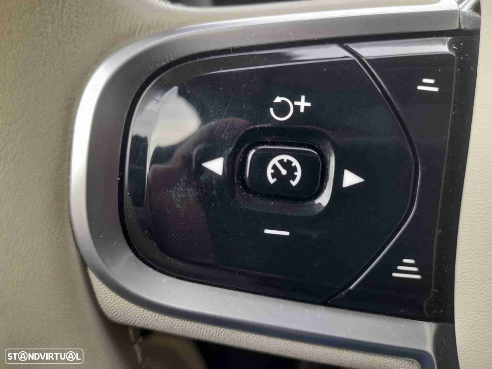 Volvo XC 60 2.0 T6 PHEV Plus Bright AWD - 11