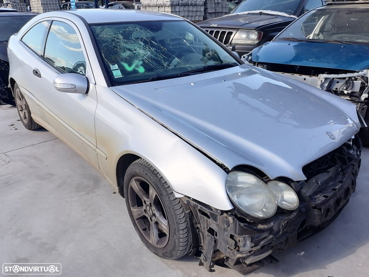 Peças Mercedes-Benz C-Class Coupe(W203) 2000 a 2007 - 23