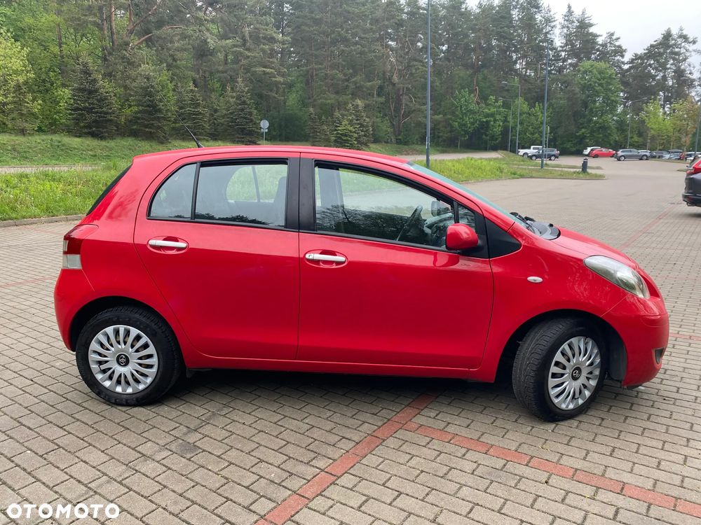 Toyota Yaris 1.33 Luna - 3