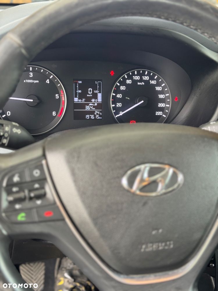 Hyundai i20 1.1 CRDi YES Gold - 19