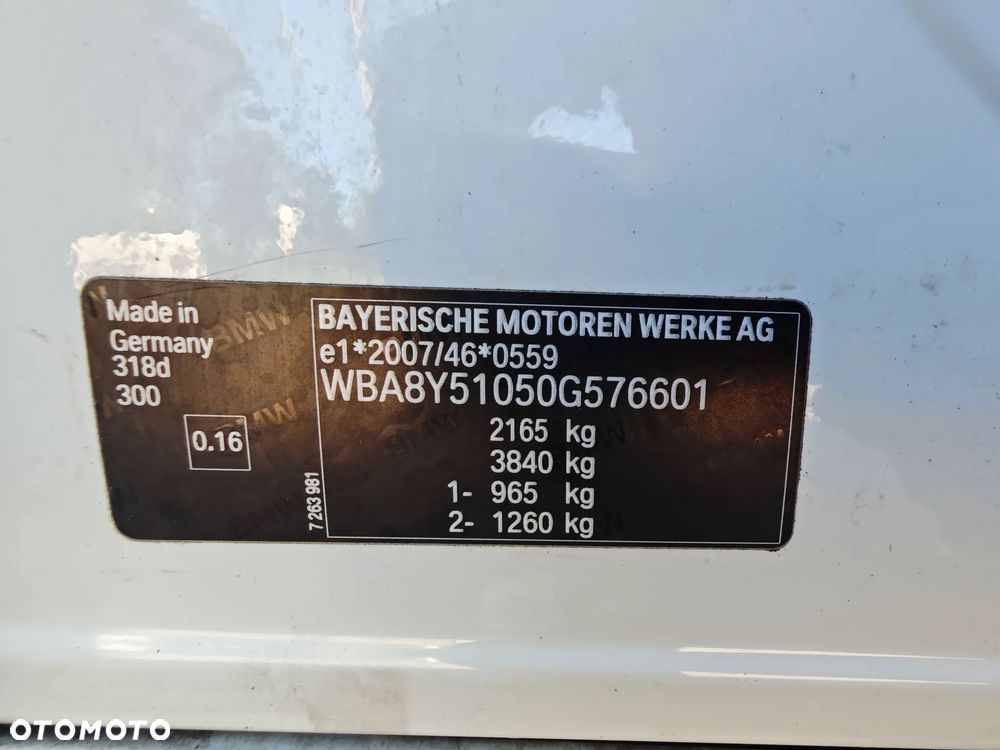 BMW 3GT 318d M Sport - 22