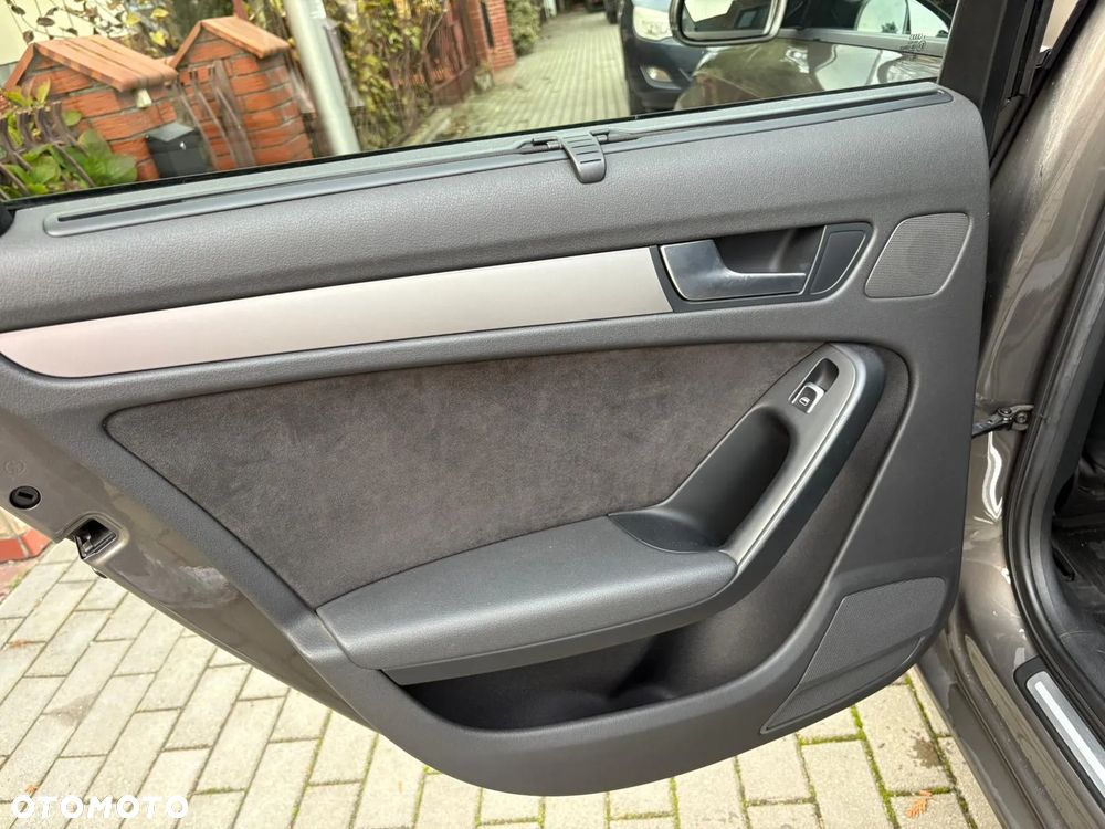 Audi A4 Avant - 22