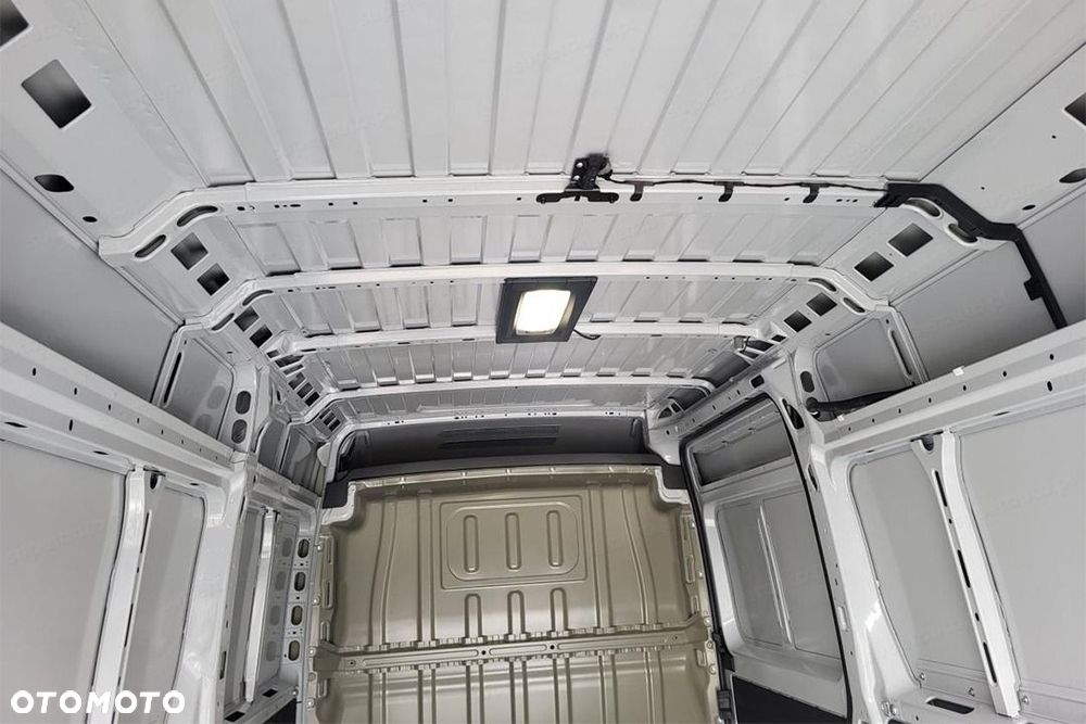 Peugeot Boxer Heavy L4H2 aut 2.2 180KM - 18