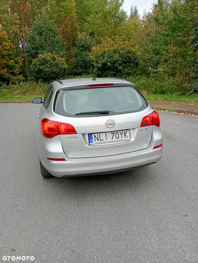 Opel Astra 2015 photo 3