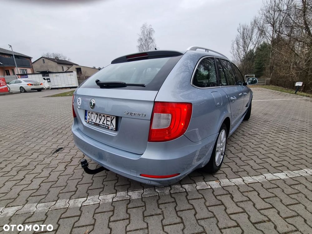 Skoda Superb 2.0 TDI Platinum - 4