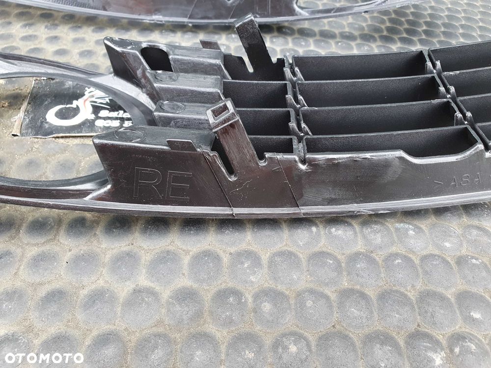 Kratka Halogen Srodkowa Zderzaka Ramka Chrom Maskownica AUDI A4 B6 - 33