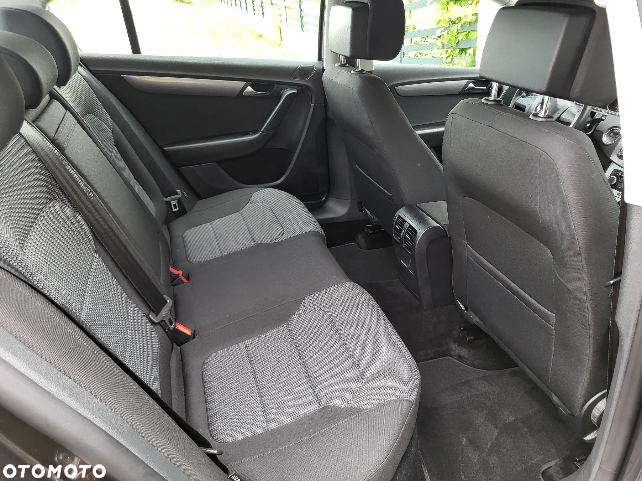 Volkswagen Passat 1.4 TSI BMT Comfortline - 18