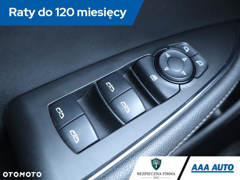 Opel Insignia - 16