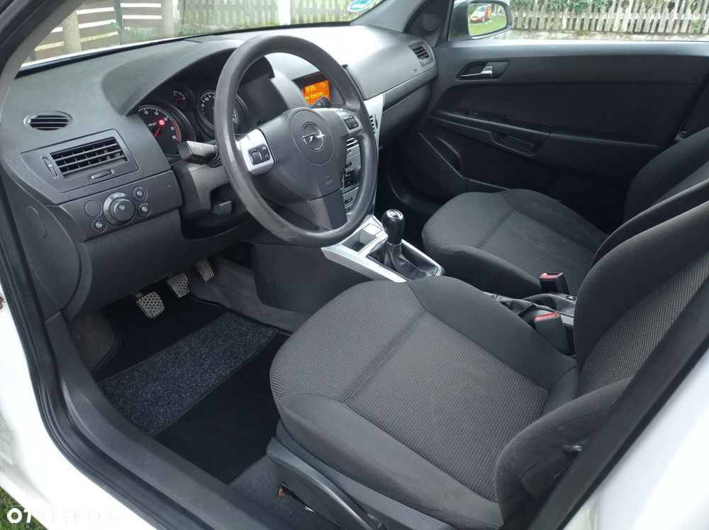 Opel Astra - 8
