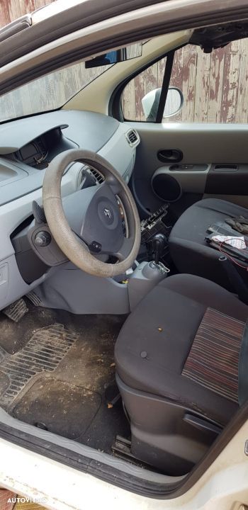 Dezmembrari  Renault MODUS (F/JP0)  2004  > 0000 1.5 dCi 75 Motorina - 2