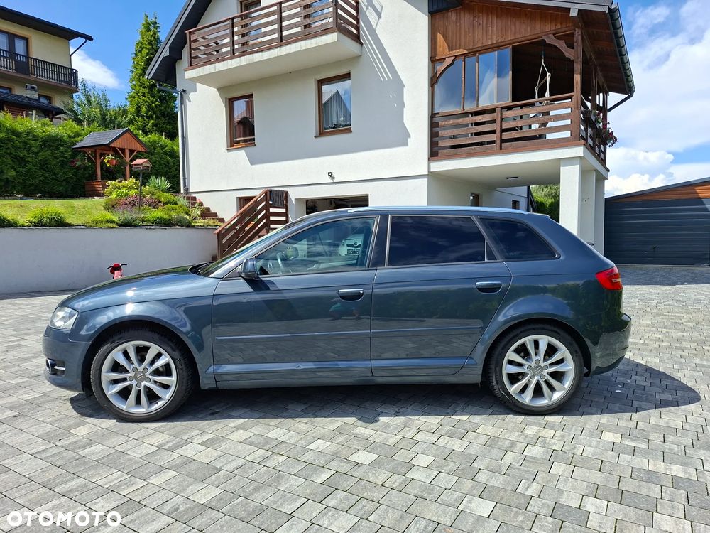 Audi A3 Sportback 1.6 TDI Attraction - 2