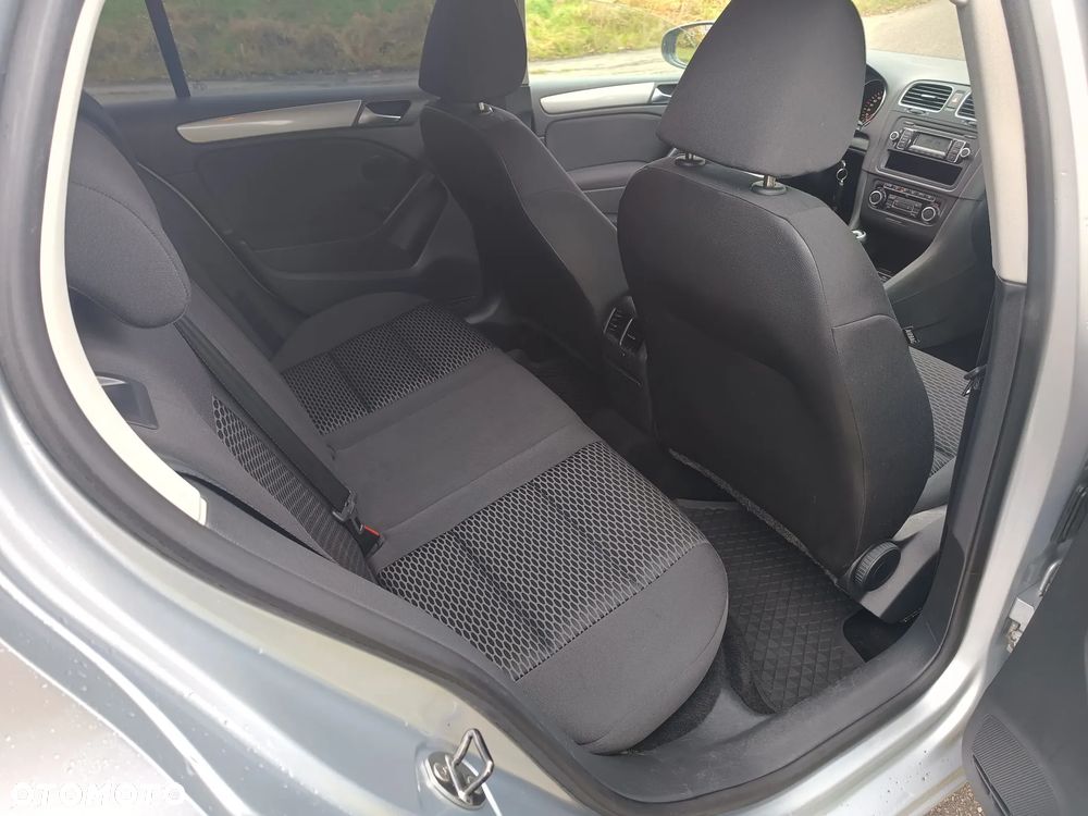 Volkswagen Golf - 12