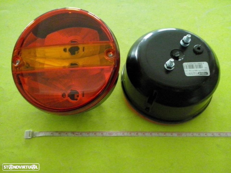 Par de farolins para reboques e carrinhas Multimarca NOVOS - 1