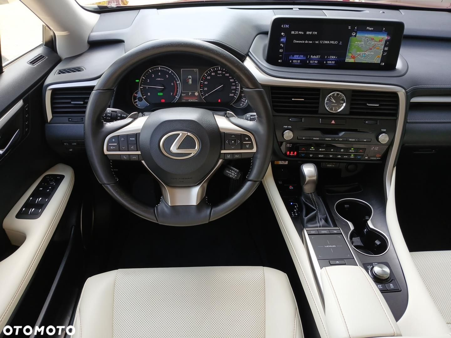 Lexus RX - 11
