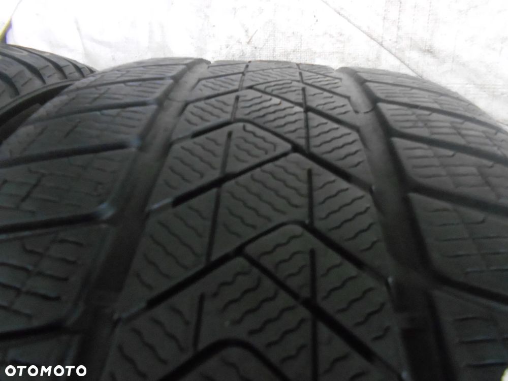 OPONY  275/40R18 PIRELLI WINTER SOTTO ZERO 3  MO DOT 2523 / 0621 6MM - 4