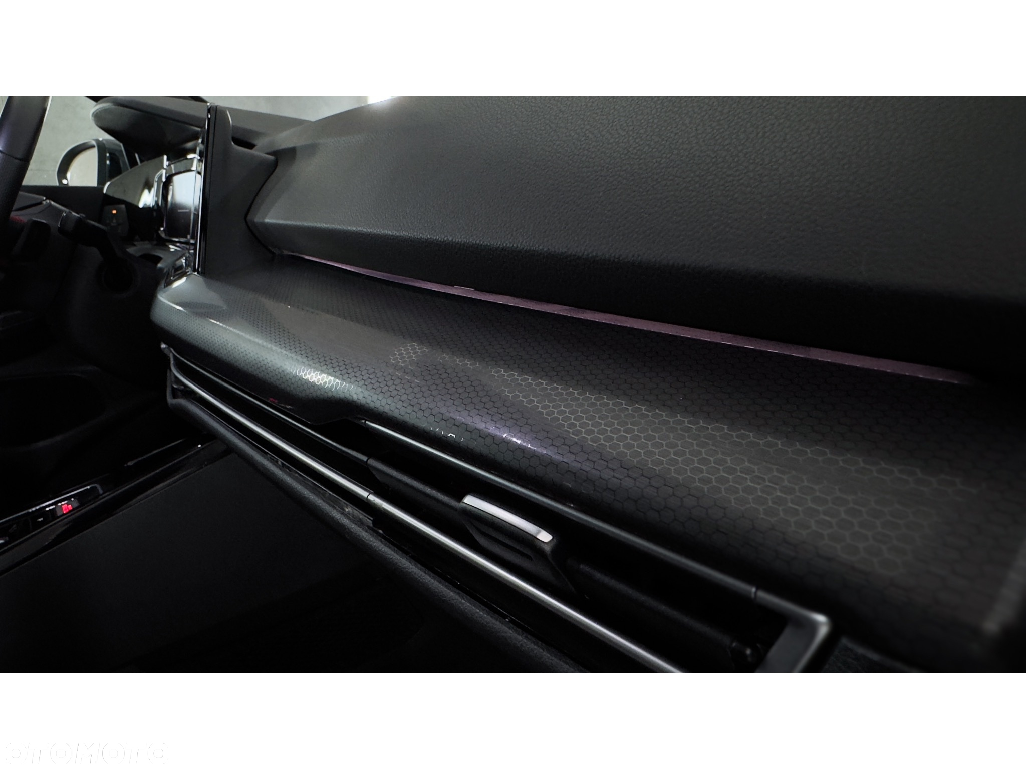 Volkswagen Golf 2.0 TSI OPF DSG GTI - 17