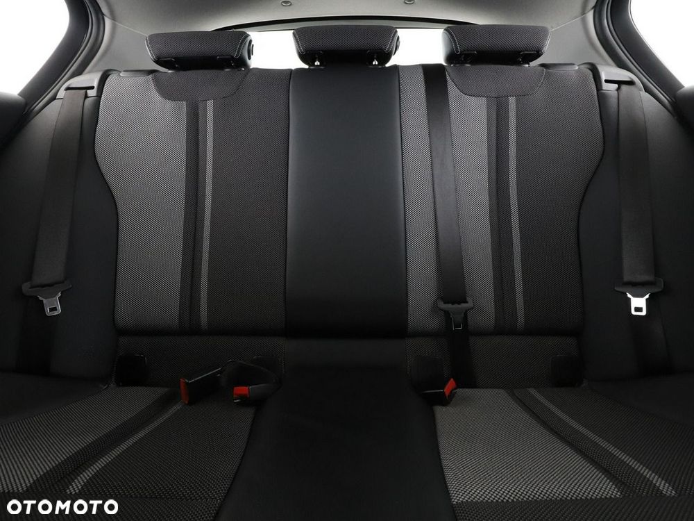 BMW Seria 1 120d xDrive Urban Line - 19