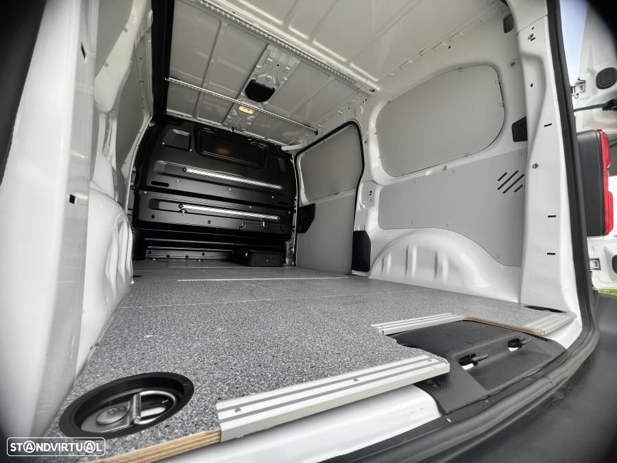 Opel Vivaro e CARGO M 75KWH - 17