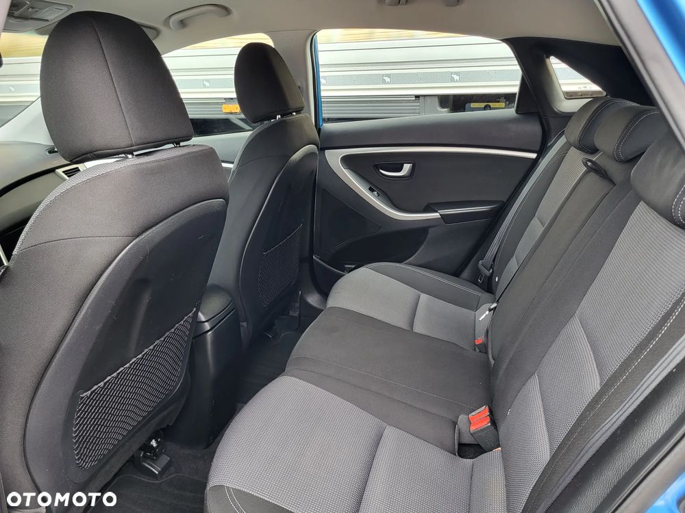 Hyundai i30 1.4 Passion Plus - 25