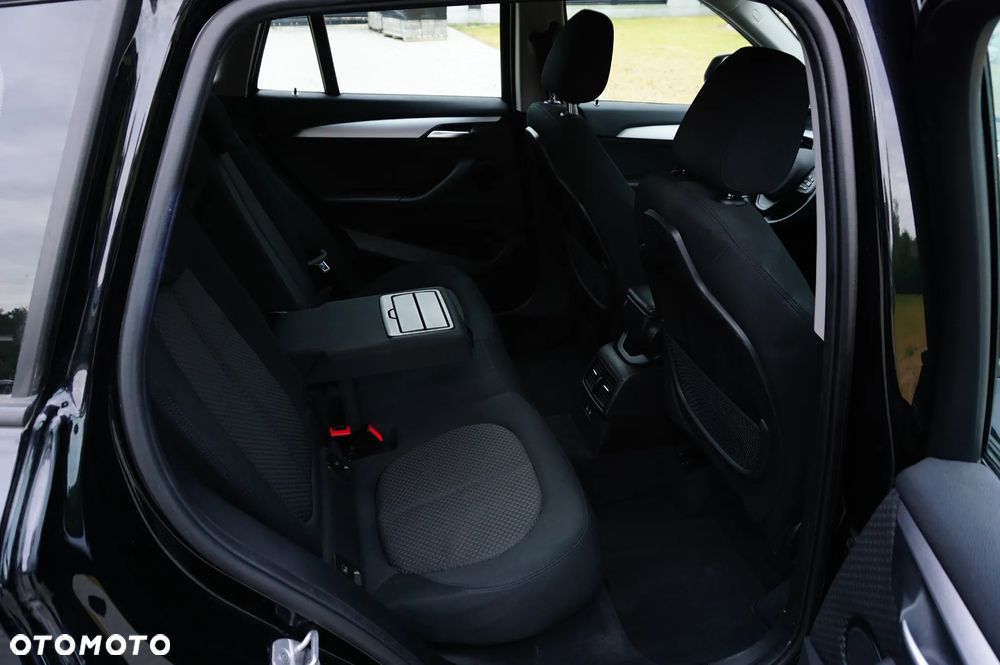 BMW X1 sDrive18d Advantage - 24
